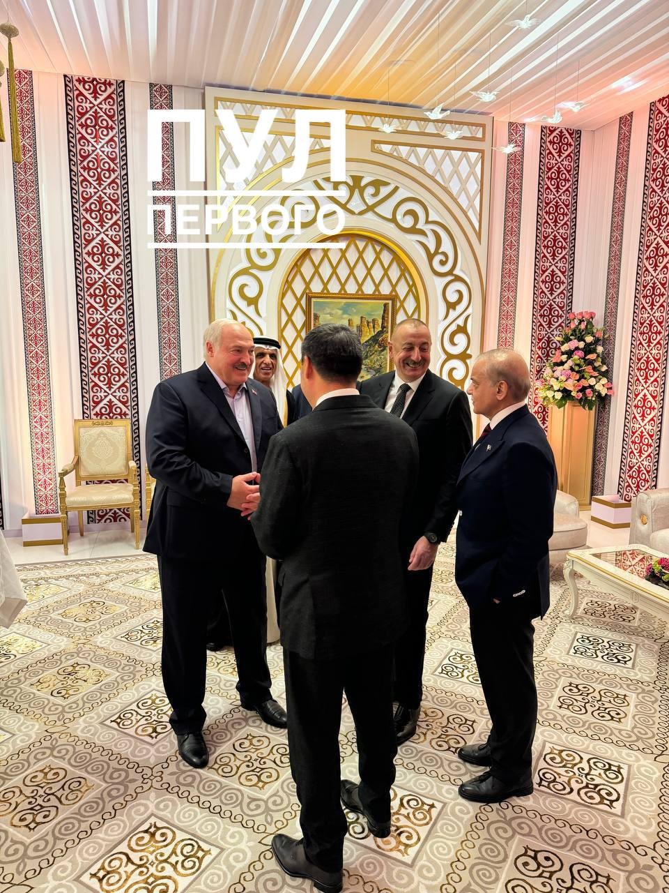 Prezident Astanada qeyri-rəsmi şam yeməyinə qatılıb (FOTOLAR)